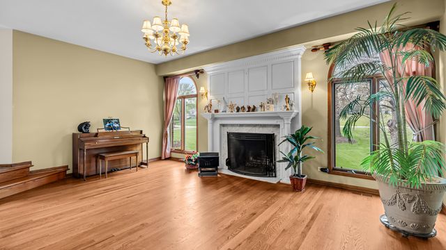 13155 Fox Lane, Lemont, IL 60439