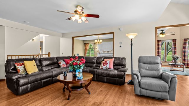 13155 Fox Lane, Lemont, IL 60439