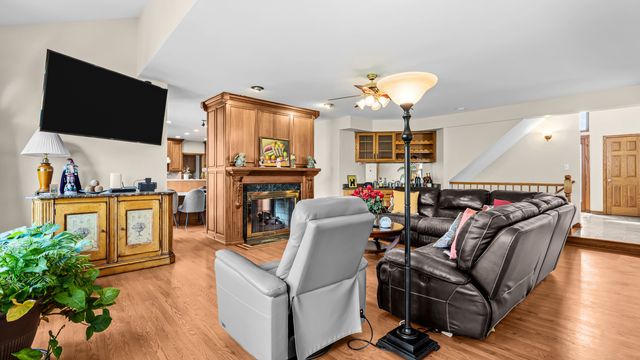 13155 Fox Lane, Lemont, IL 60439