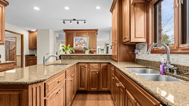 13155 Fox Lane, Lemont, IL 60439