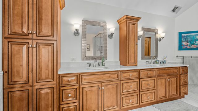 13155 Fox Lane, Lemont, IL 60439