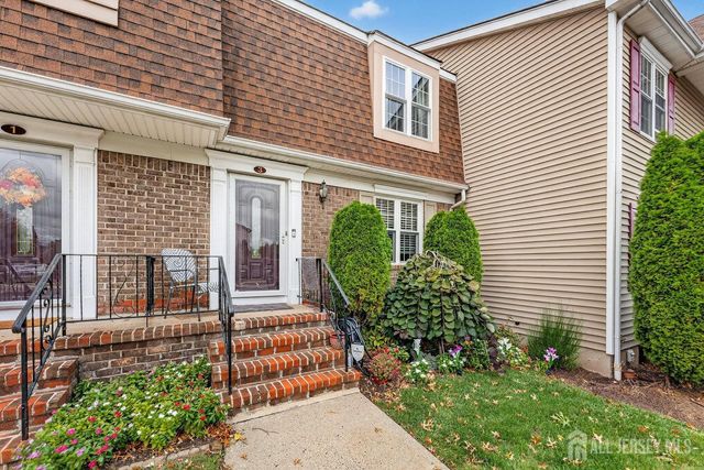 3 Heritage Lane, Fords, NJ 08863