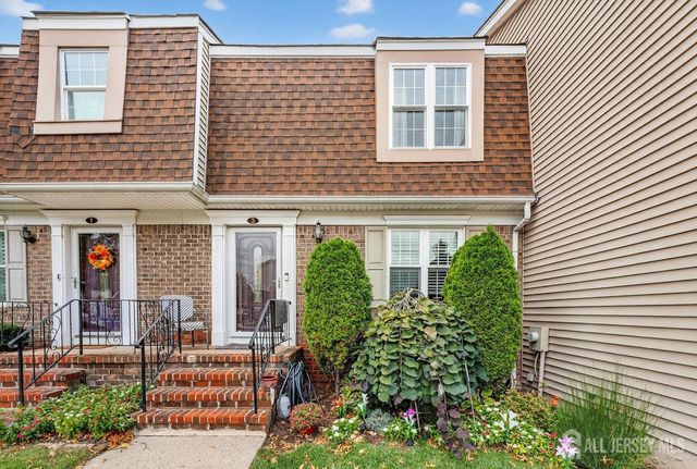 3 Heritage Lane, Fords, NJ 08863