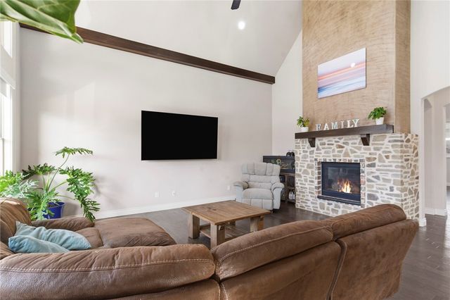 600 Tall Oaks Court, Centerton, AR 72719