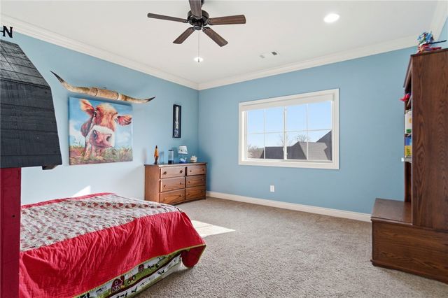 600 Tall Oaks Court, Centerton, AR 72719