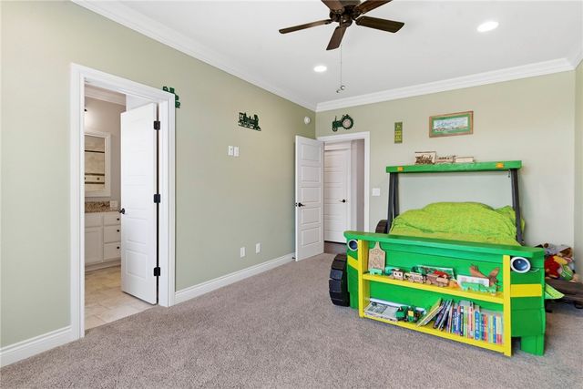 600 Tall Oaks Court, Centerton, AR 72719