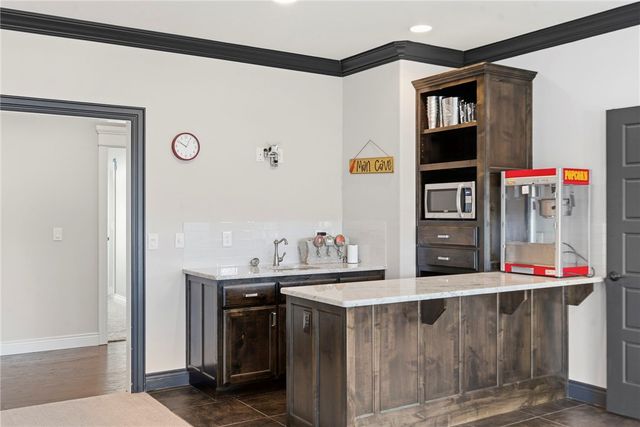 600 Tall Oaks Court, Centerton, AR 72719