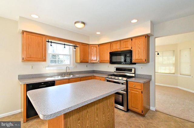 1943 LINDEN LN, Hatfield, PA 19440