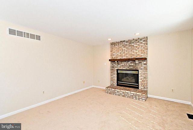 1943 LINDEN LN, Hatfield, PA 19440