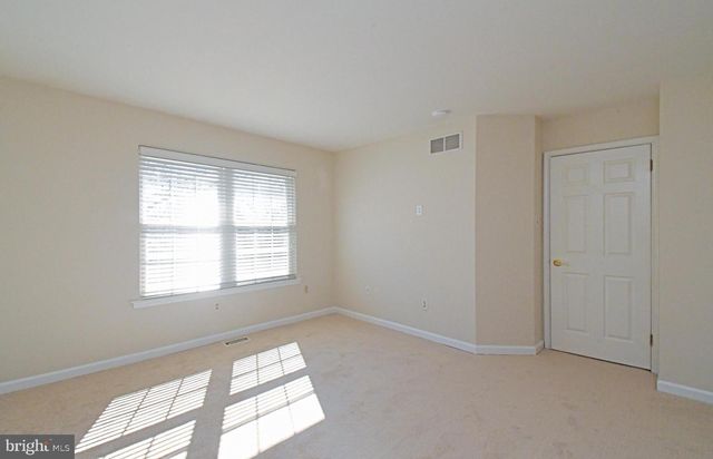 1943 LINDEN LN, Hatfield, PA 19440