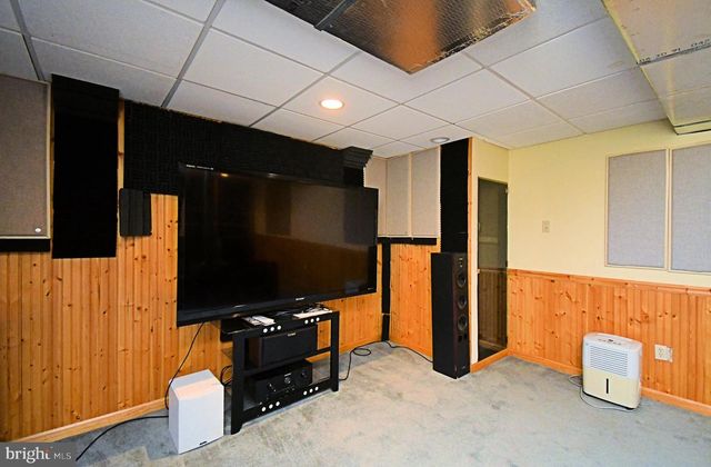 1943 LINDEN LN, Hatfield, PA 19440