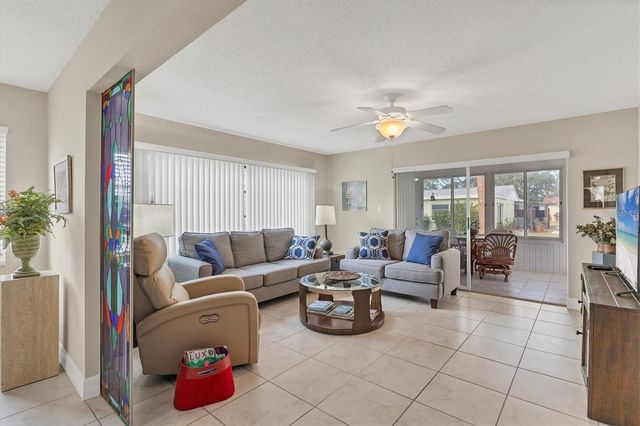 6283 S GREEN VIEW CIRCLE 102, Sarasota, FL 34231