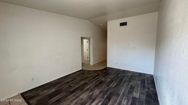 8935 E Golf Links Road, Tucson, AZ 85730