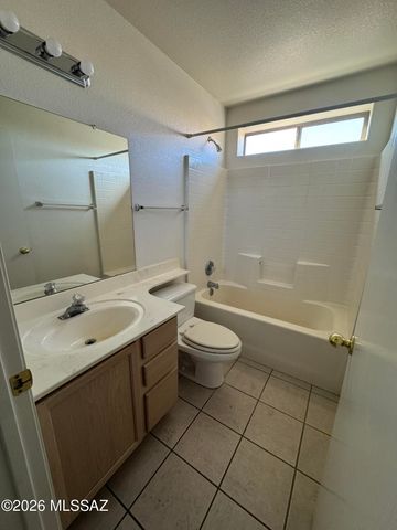 8935 E Golf Links Road, Tucson, AZ 85730