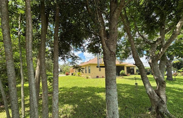 15207 17TH AVENUE E, Bradenton, FL 34212