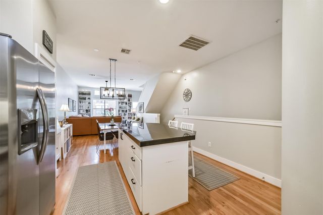 3501 Link Valley Drive 1204, Houston, TX 77025
