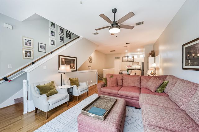 3501 Link Valley Drive 1204, Houston, TX 77025