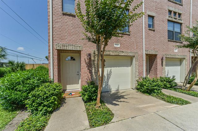 3501 Link Valley Drive 1204, Houston, TX 77025