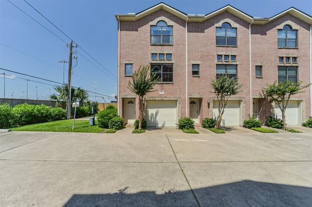 3501 Link Valley Drive 1204, Houston, TX 77025