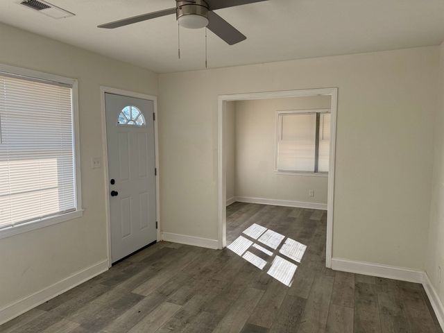 36 W EMORY RD W, Memphis, TN 38109