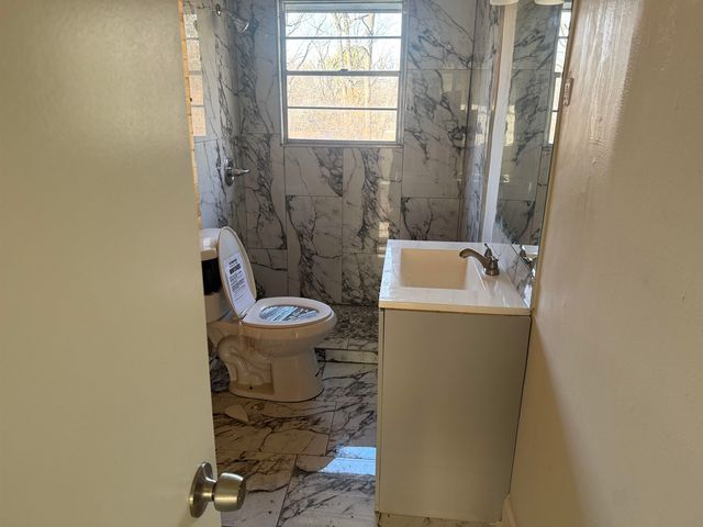 36 W EMORY RD W, Memphis, TN 38109