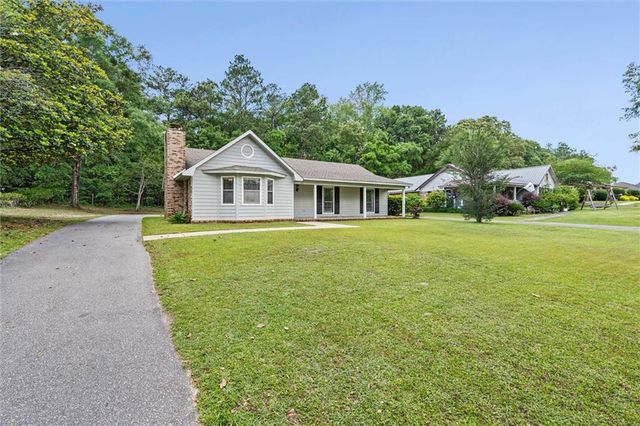 207 Chase Drive, Saraland, AL 36571