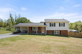 432 Logan Court, King, NC 27021