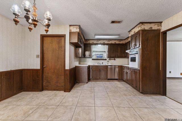 16236 Paula St, Prairieville, LA 70769