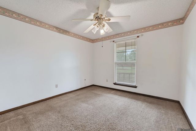 16236 Paula St, Prairieville, LA 70769