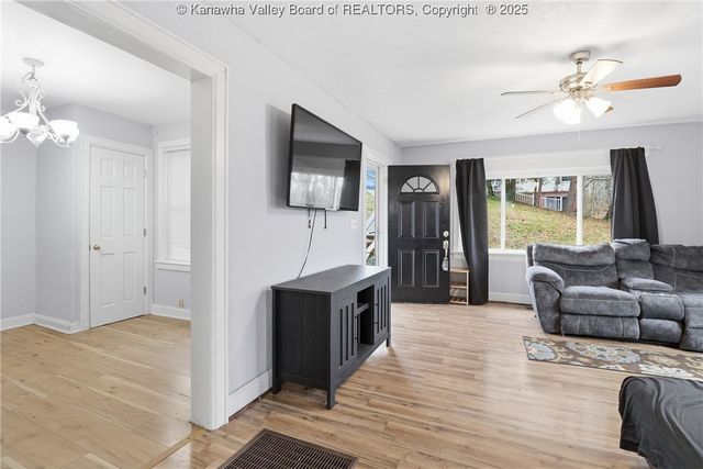 1000 Elm Street, St Albans, WV 25177