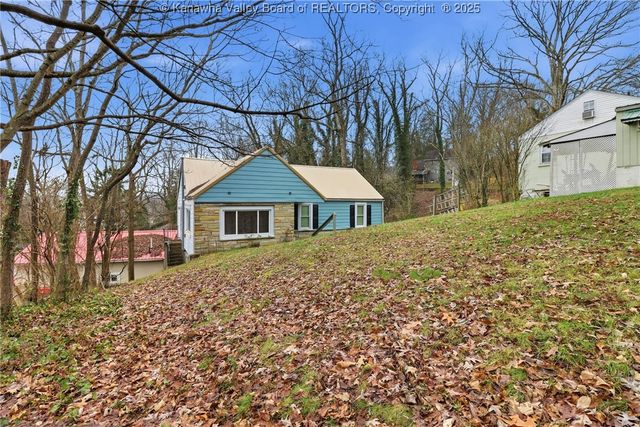 1000 Elm Street, St Albans, WV 25177