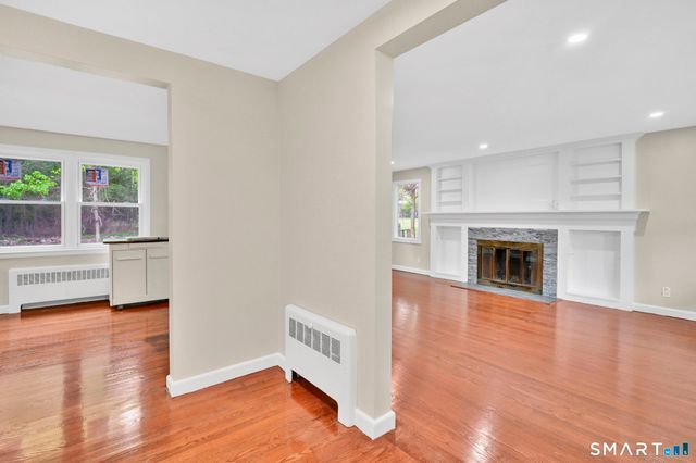 16 Sunnyview Drive, Vernon, CT 06066