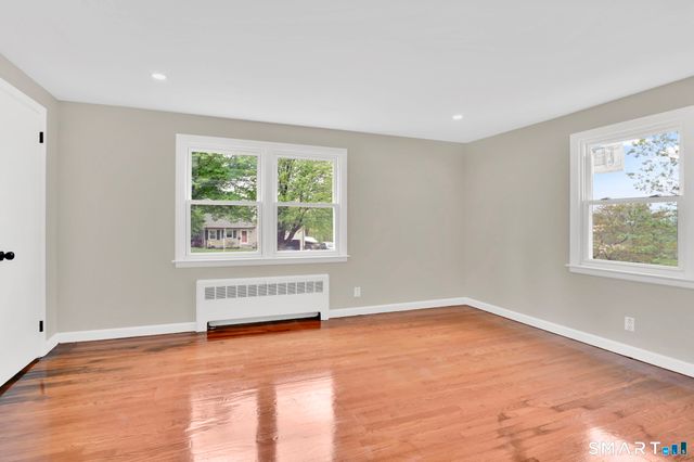 16 Sunnyview Drive, Vernon, CT 06066