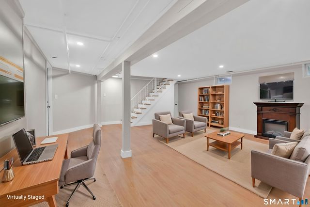 16 Sunnyview Drive, Vernon, CT 06066