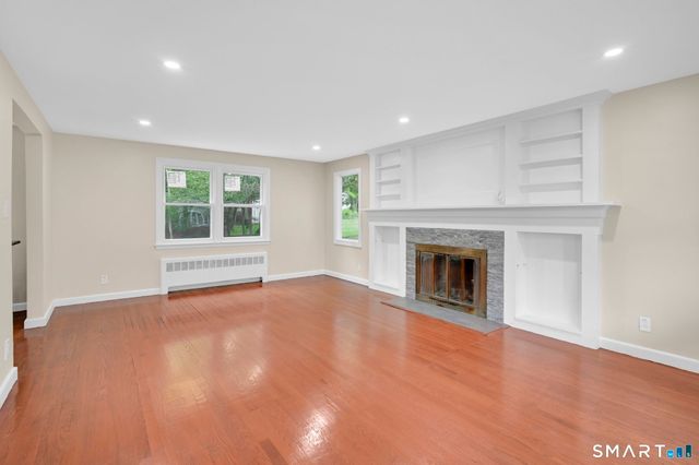 16 Sunnyview Drive, Vernon, CT 06066