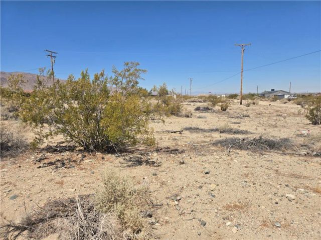 7070 Sheridan, 29 Palms, CA 92277