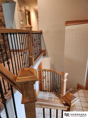 205 N 159 Circle, Omaha, NE 68118