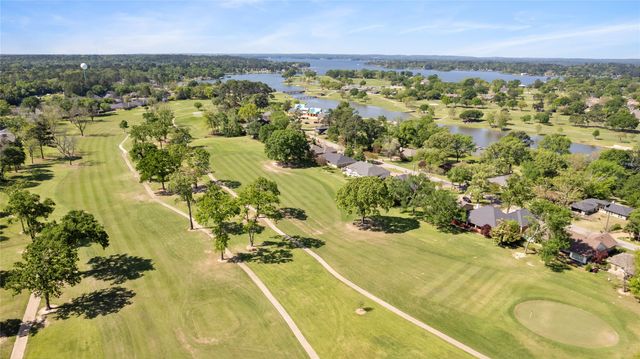 152 Fairway Drive, Bullard, TX 75757