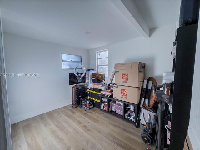 1669 NW 70th St, Miami, FL 33147
