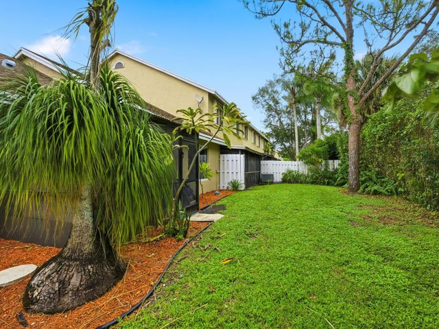 801 Maplewood Drive, Greenacres, FL 33415