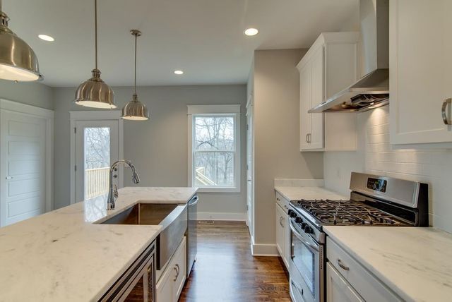 942B Strouse Ave B, Nashville, TN 37206