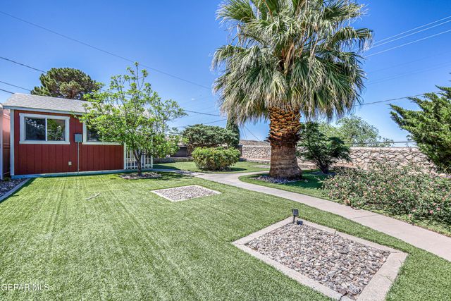 704 MCKELLIGON Drive, El Paso, TX 79902