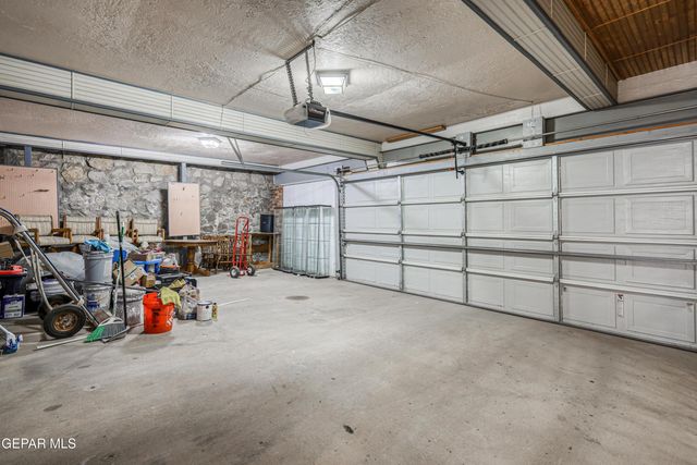 704 MCKELLIGON Drive, El Paso, TX 79902