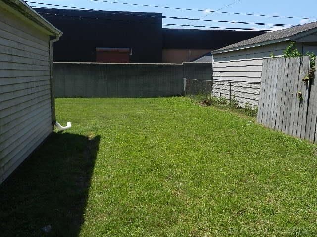22485 Hillock Avenue, Warren, MI 48089