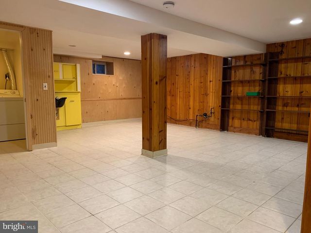 610 LAUREL RD, Springfield, PA 19064