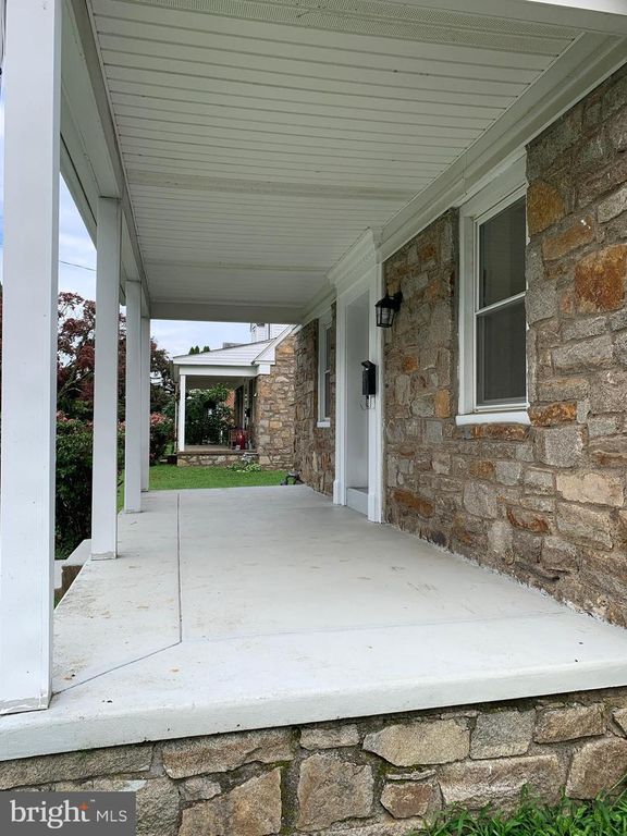 610 LAUREL RD, Springfield, PA 19064