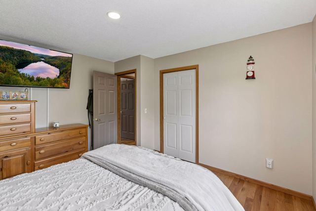 7370 158th Street W, Apple Valley, MN 55124