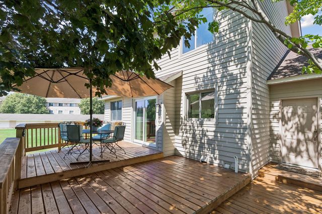 7370 158th Street W, Apple Valley, MN 55124