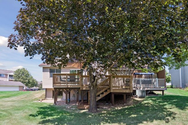 7370 158th Street W, Apple Valley, MN 55124