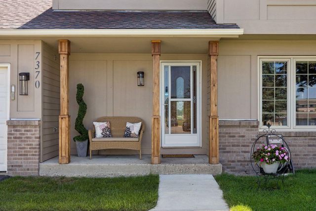 7370 158th Street W, Apple Valley, MN 55124